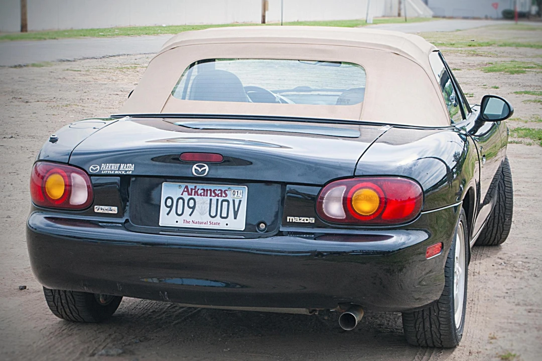 1999 Mazda NB MX-5 Miata - Image 5 of 31