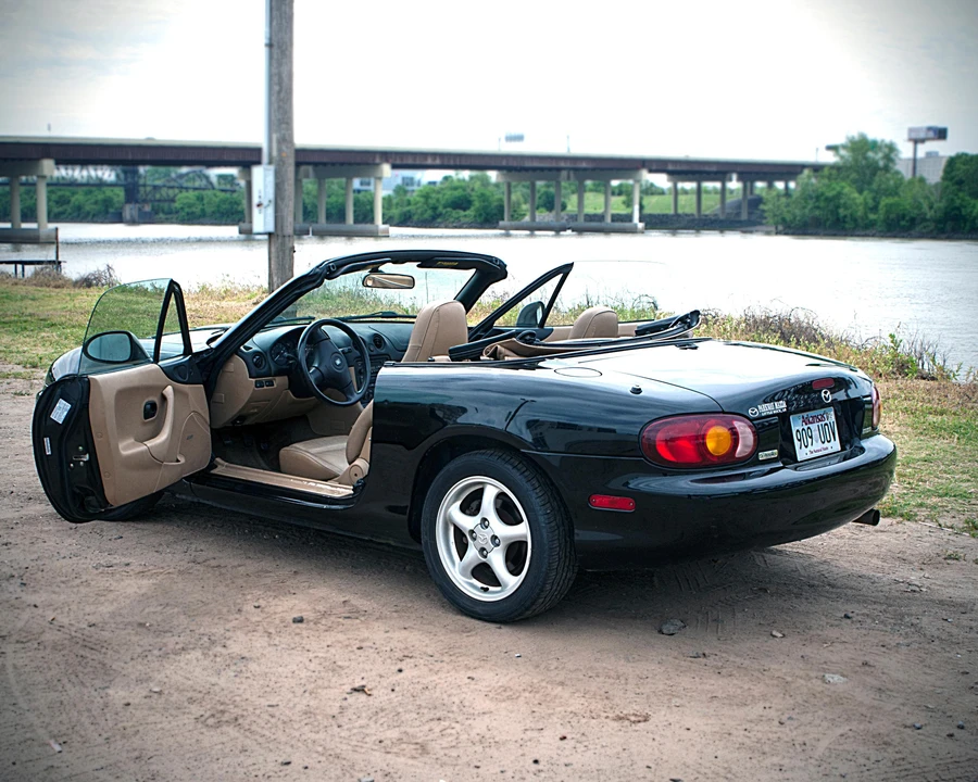 1999 Mazda NB MX-5 Miata - Image 9 of 31