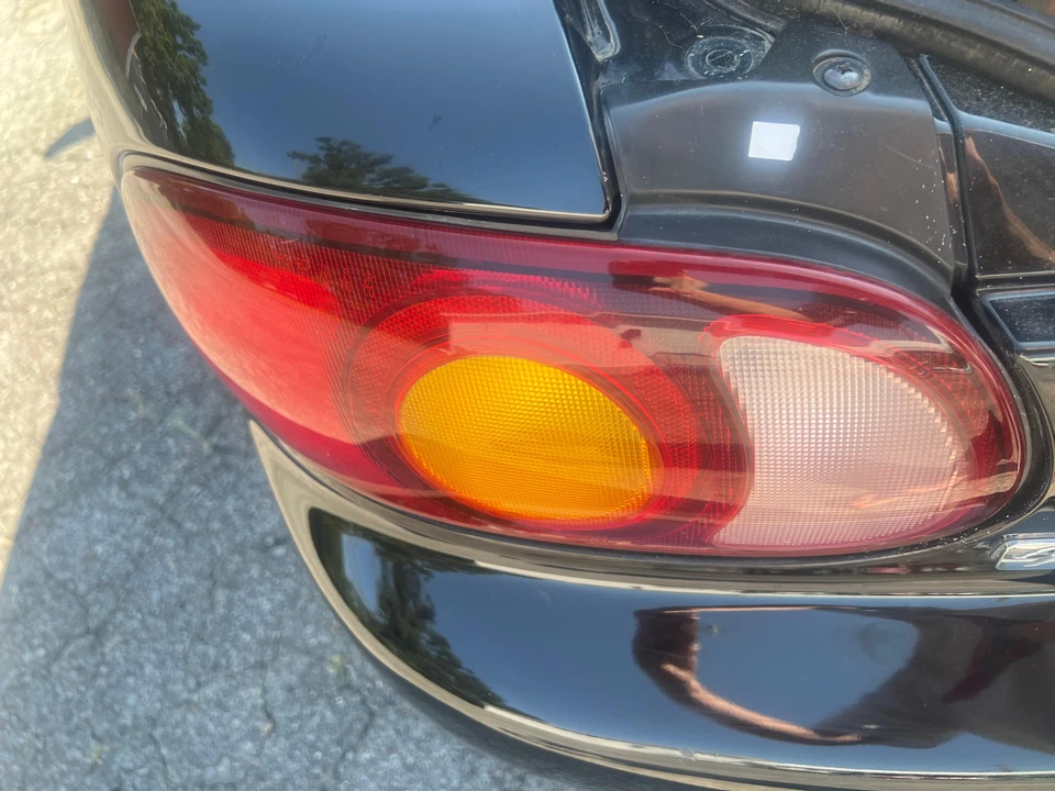 1999 Mazda NB MX-5 Miata - Image 16 of 31