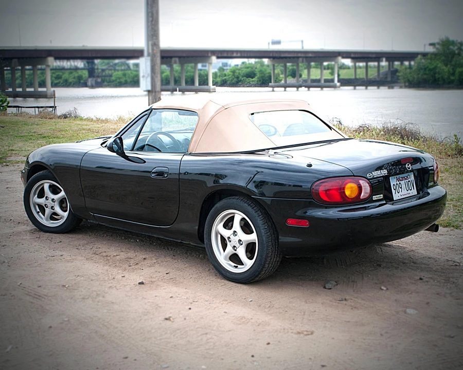 1999 Mazda NB MX-5 Miata - Image 10 of 31
