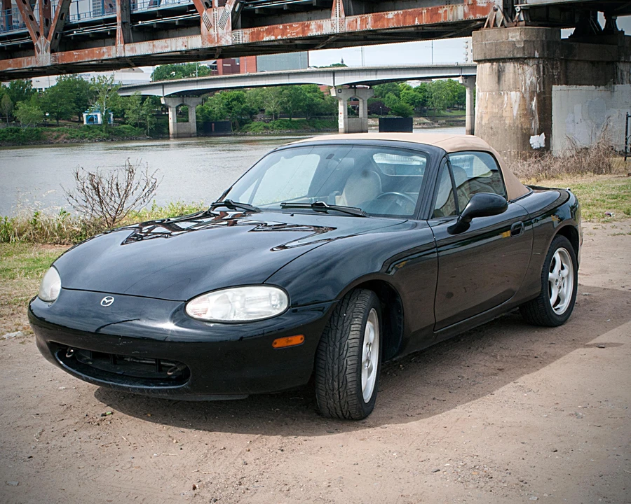 1999 Mazda NB MX-5 Miata - Image 6 of 31