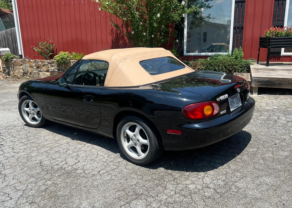 1999 Mazda NB MX-5 Miata - Image 11 of 31
