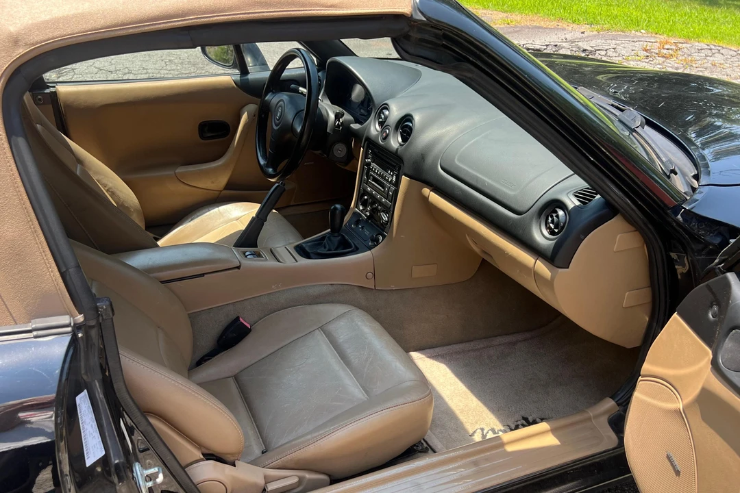 1999 Mazda NB MX-5 Miata - Image 27 of 31