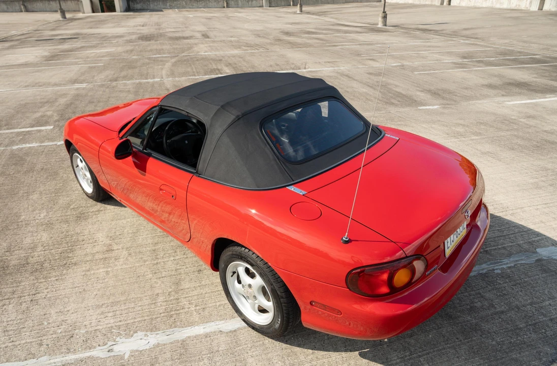 1999 Mazda NB MX-5 Miata - Image 18 of 31