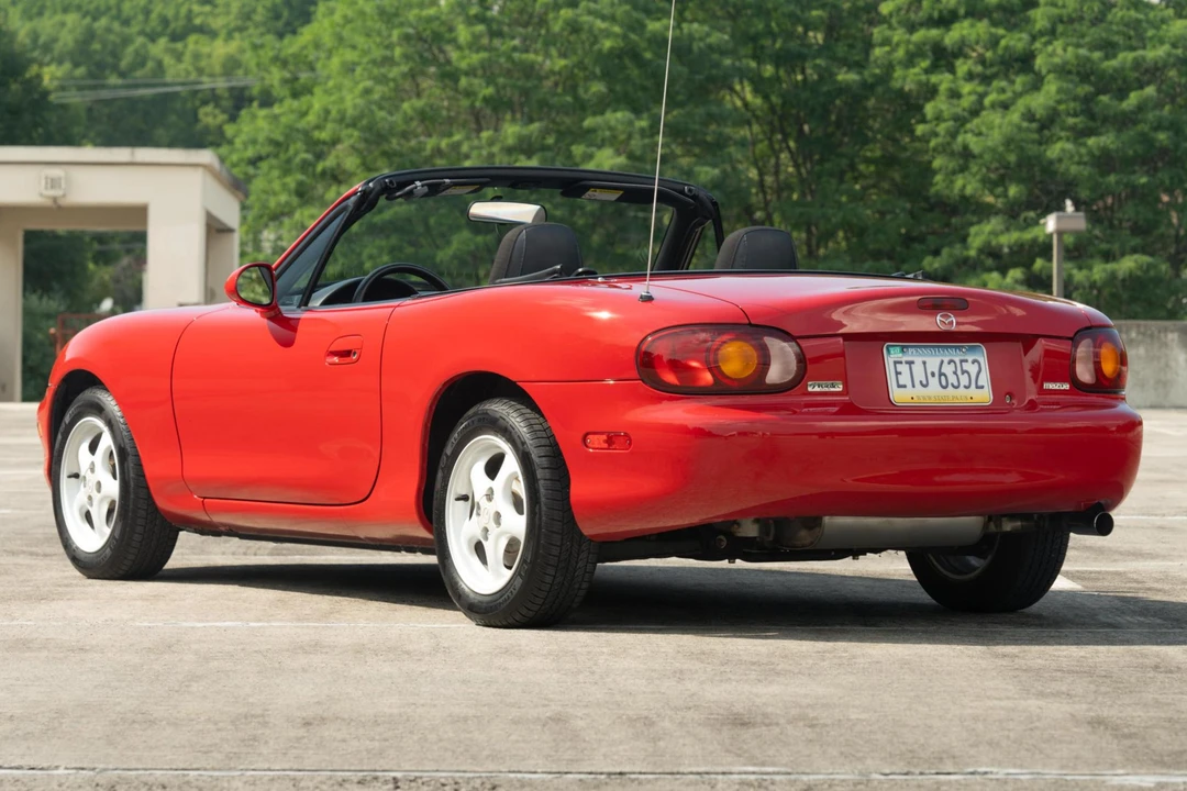 1999 Mazda NB MX-5 Miata - Image 4 of 31