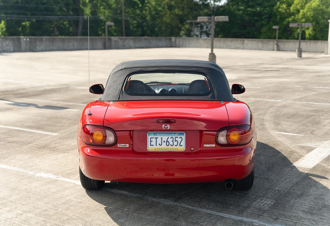 1999 Mazda NB MX-5 Miata - Image 19 of 31