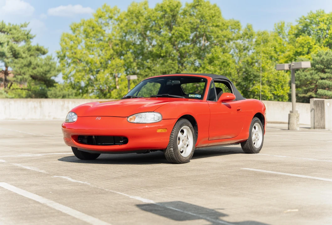 1999 Mazda NB MX-5 Miata - Image 15 of 31