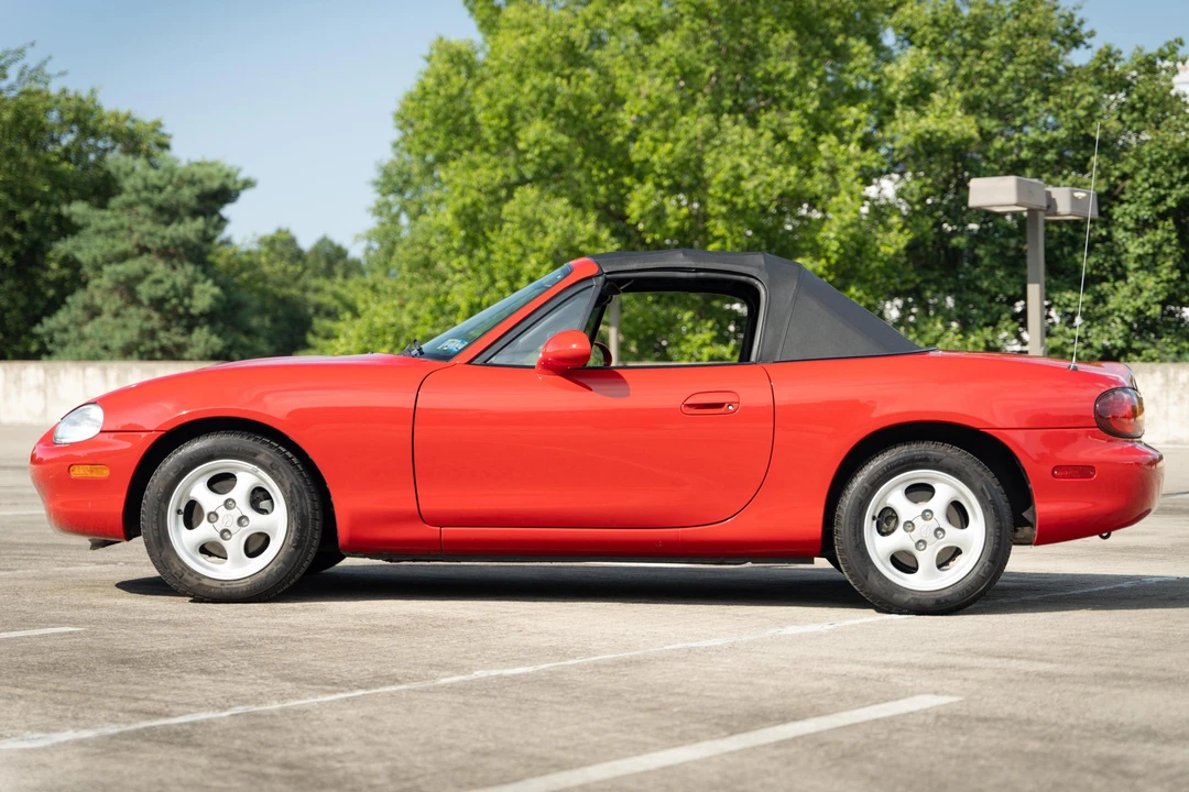 1999 Mazda NB MX-5 Miata - Image 3 of 31