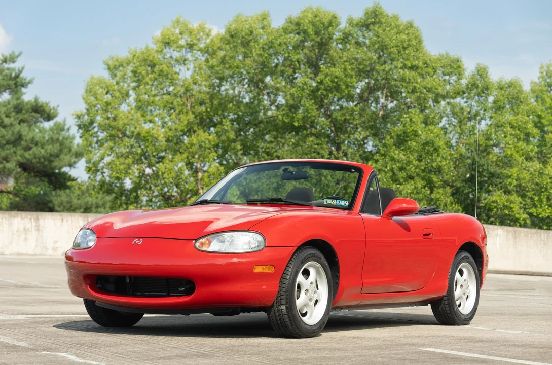 1999 Mazda NB MX-5 Miata - Image 8 of 31