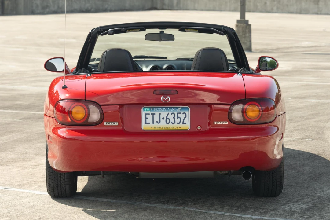 1999 Mazda NB MX-5 Miata - Image 5 of 31