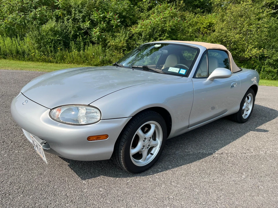 1999 Mazda NB MX-5 Miata - Image 12 of 31