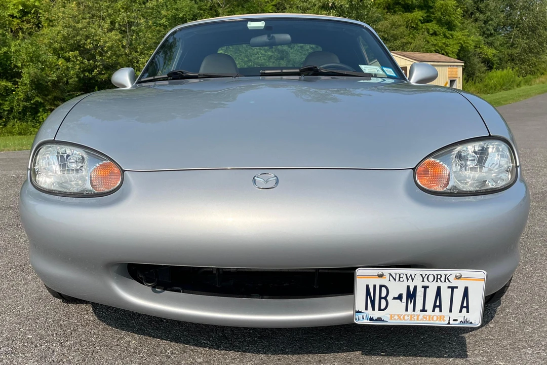 1999 Mazda NB MX-5 Miata - Image 2 of 31