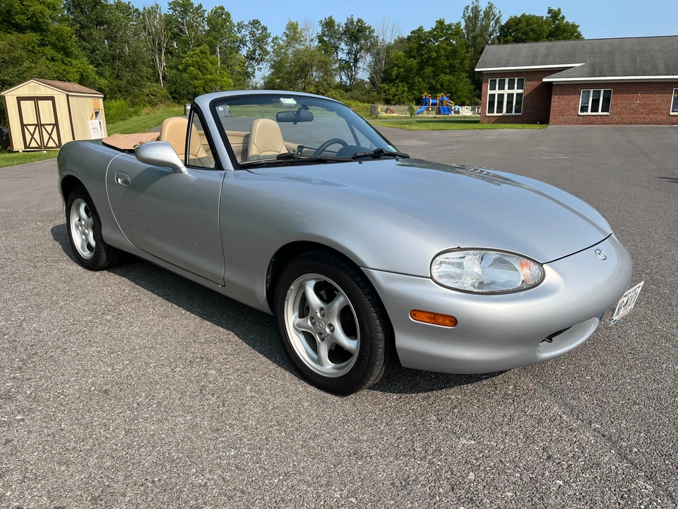 1999 Mazda NB MX-5 Miata - Image 11 of 31