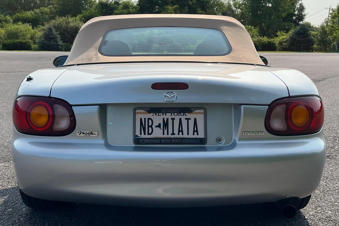 1999 Mazda NB MX-5 Miata - Image 5 of 31