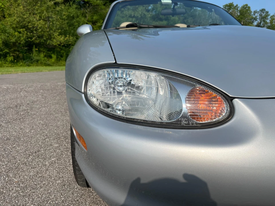 1999 Mazda NB MX-5 Miata - Image 17 of 31