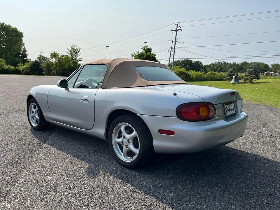 1999 Mazda NB MX-5 Miata - Image 14 of 31