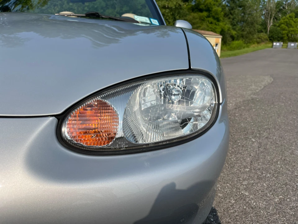 1999 Mazda NB MX-5 Miata - Image 18 of 31