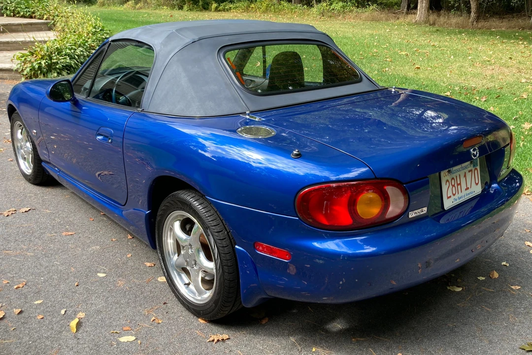 1999 Mazda NB MX-5 Miata - Image 4 of 31