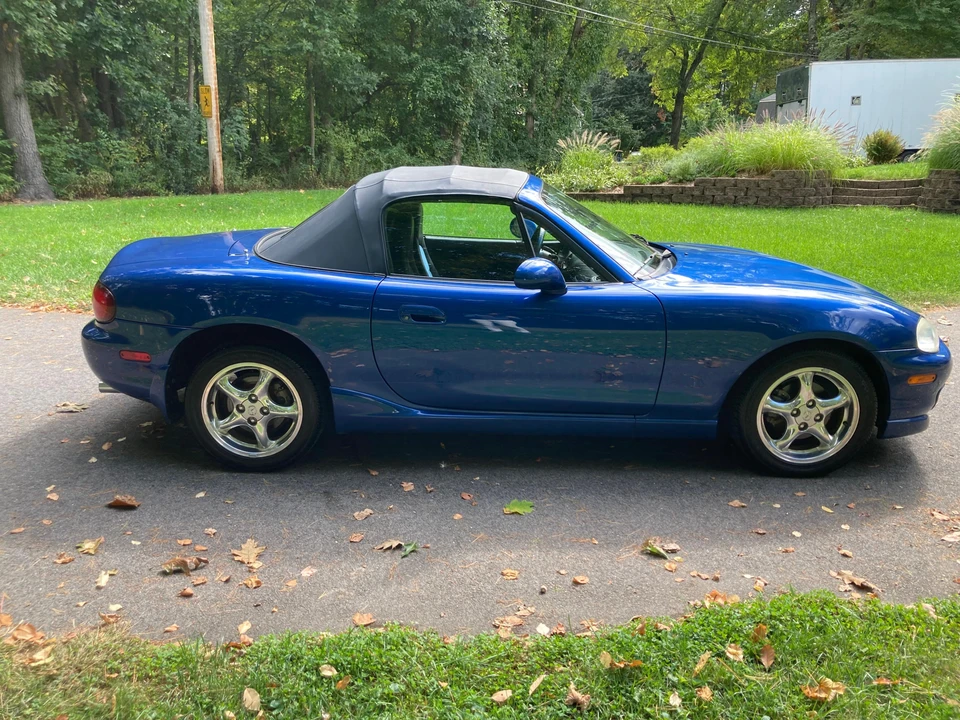 1999 Mazda NB MX-5 Miata - Image 9 of 31