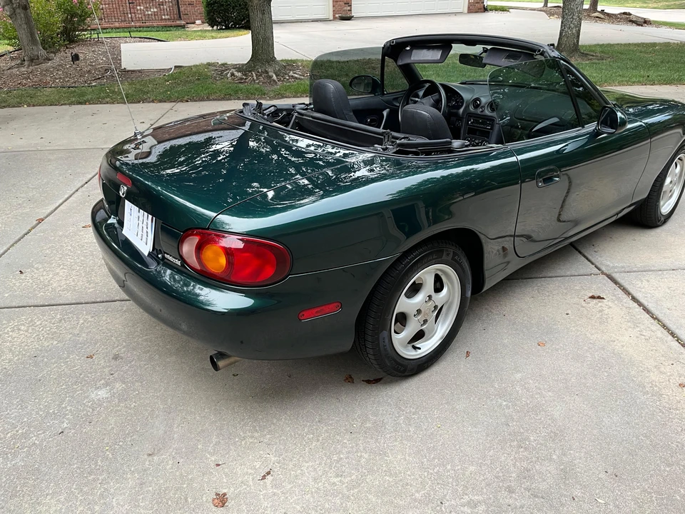 1999 Mazda NB MX-5 Miata - Image 9 of 31