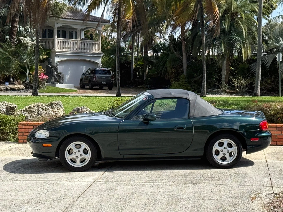 1999 Mazda NB MX-5 Miata - Image 17 of 31