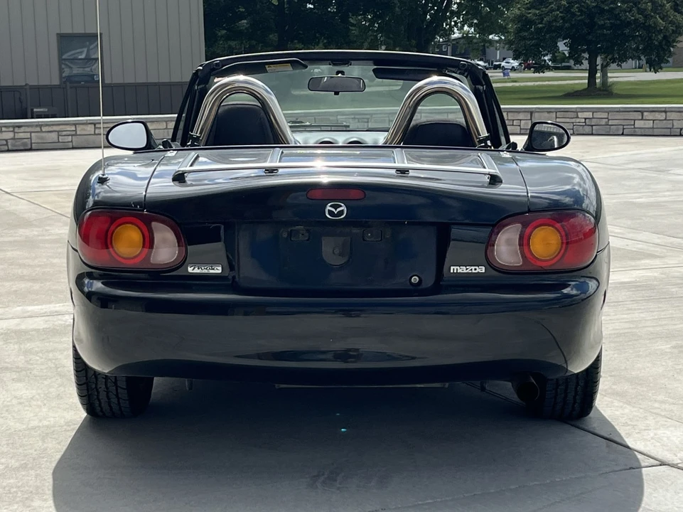 1999 Mazda NB MX-5 Miata - Image 11 of 31
