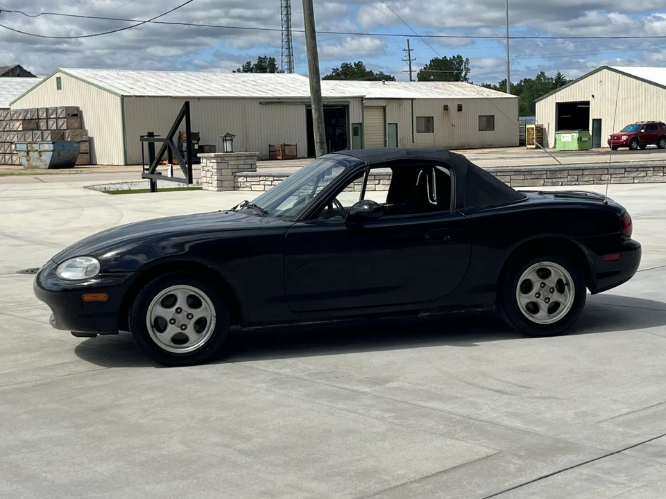 1999 Mazda NB MX-5 Miata - Image 20 of 31
