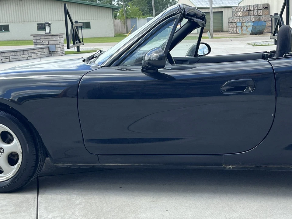 1999 Mazda NB MX-5 Miata - Image 25 of 31
