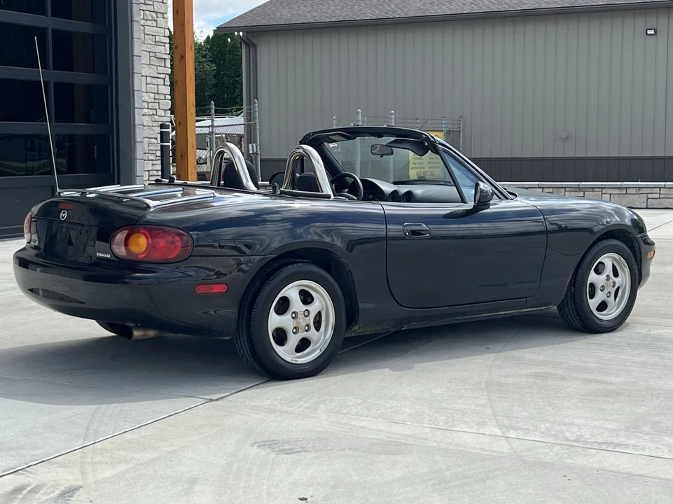 1999 Mazda NB MX-5 Miata - Image 9 of 31