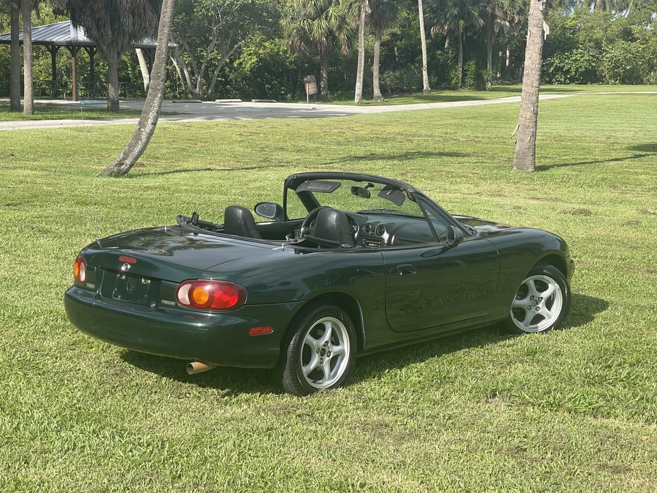 1999 Mazda NB MX-5 Miata - Image 19 of 31