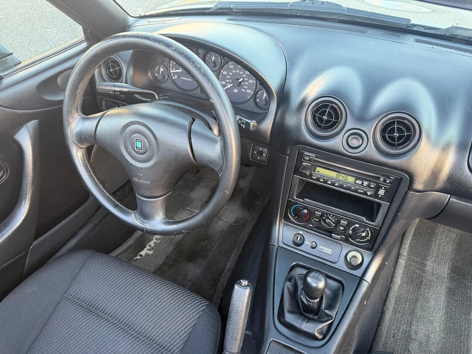 1999 Mazda NB MX-5 Miata - Image 10 of 21