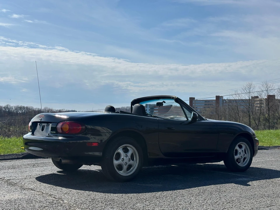 1999 Mazda NB MX-5 Miata - Image 10 of 31