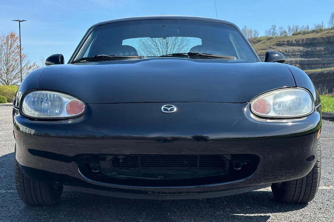 1999 Mazda NB MX-5 Miata - Image 11 of 31