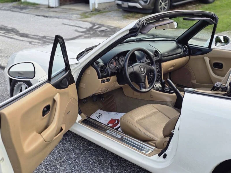 1999 Mazda NB MX-5 Miata - Image 17 of 31