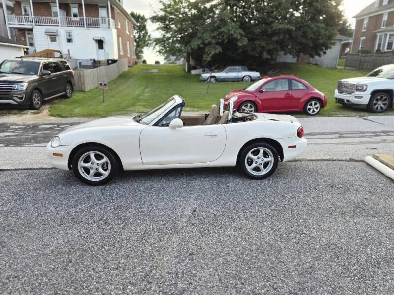 1999 Mazda NB MX-5 Miata - Image 7 of 31