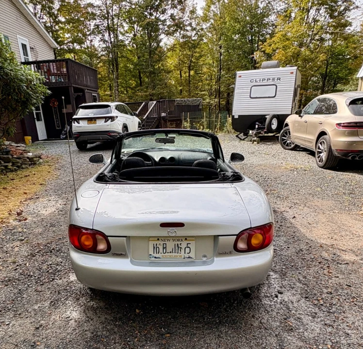 1999 Mazda NB MX-5 Miata - Image 4 of 20
