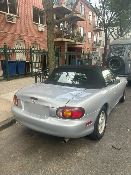 1999 Mazda NB MX-5 Miata - Image 11 of 20