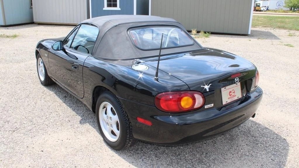 1999 Mazda NB MX-5 Miata - Image 8 of 20