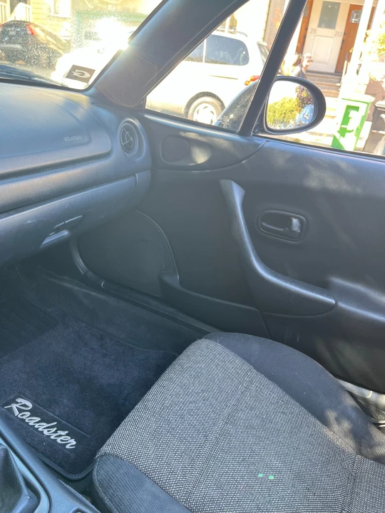 1999 Mazda NB MX-5 Miata - Image 6 of 11