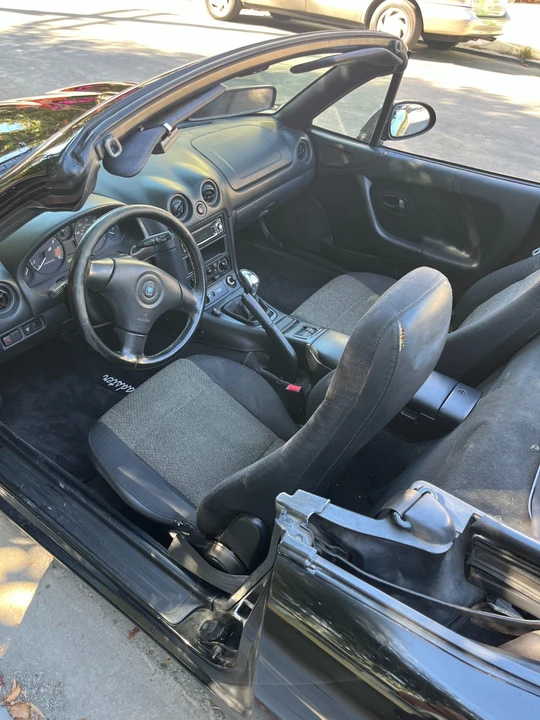 1999 Mazda NB MX-5 Miata - Image 7 of 11