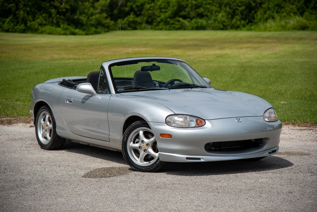 1999 Mazda NB MX-5 Miata - Image 3 of 31