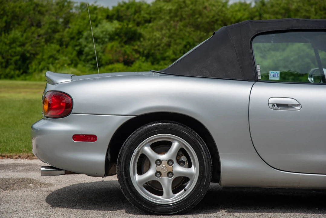 1999 Mazda NB MX-5 Miata - Image 23 of 31