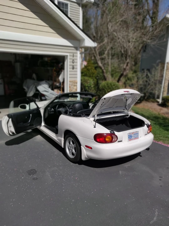 1999 Mazda NB MX-5 Miata - Image 15 of 31