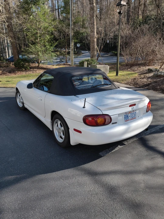 1999 Mazda NB MX-5 Miata - Image 4 of 31