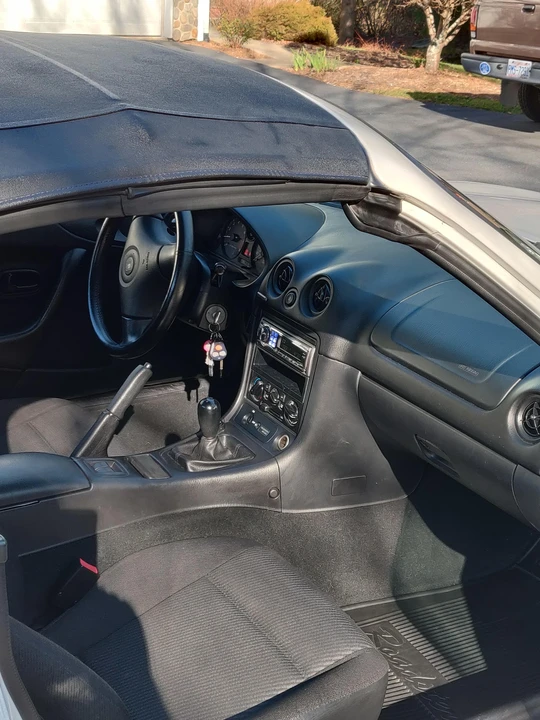 1999 Mazda NB MX-5 Miata - Image 28 of 31