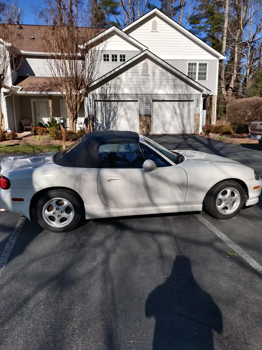 1999 Mazda NB MX-5 Miata - Image 3 of 31