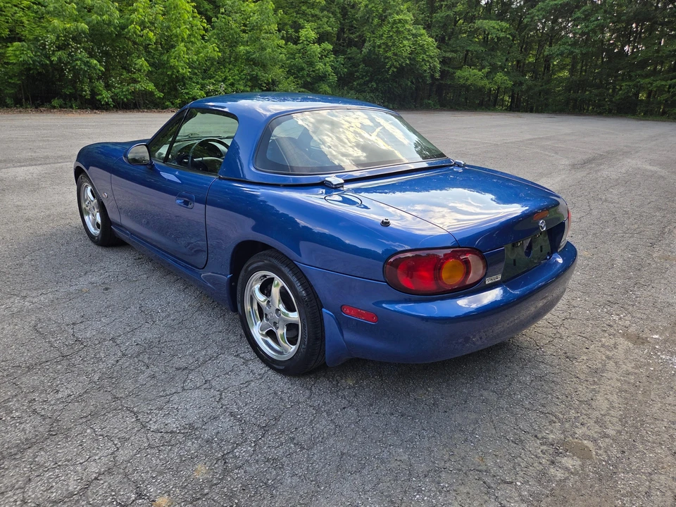 1999 Mazda NB MX-5 Miata - Image 15 of 31