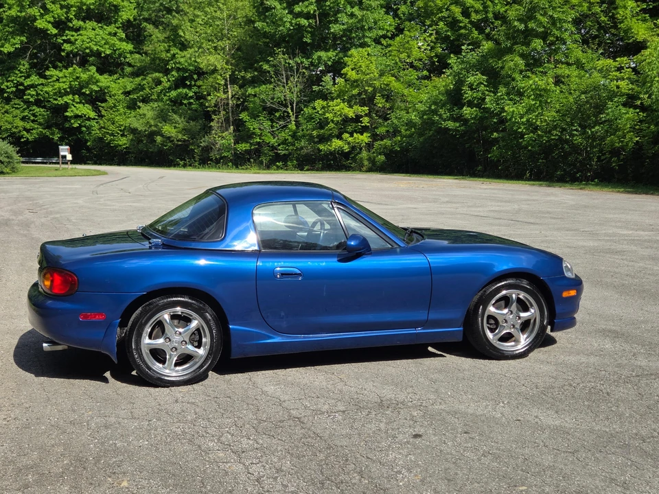 1999 Mazda NB MX-5 Miata - Image 19 of 31