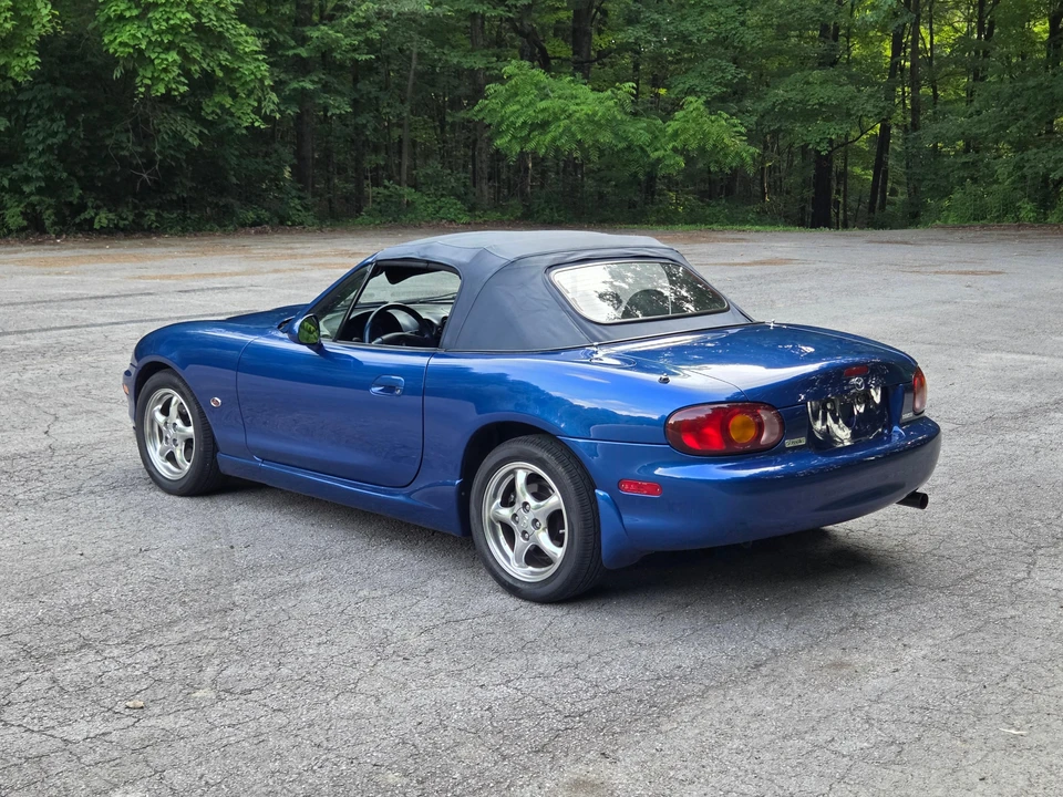 1999 Mazda NB MX-5 Miata - Image 23 of 31