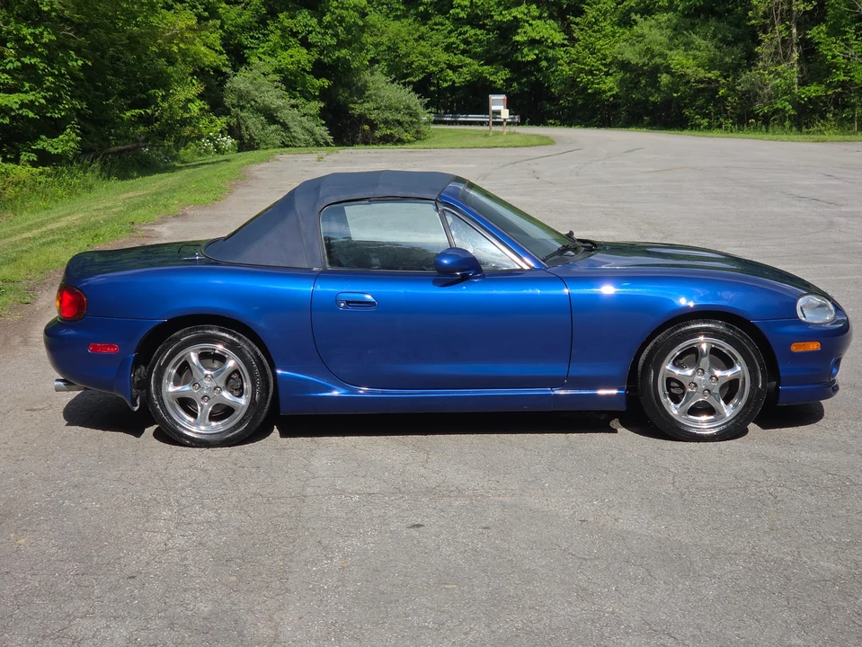 1999 Mazda NB MX-5 Miata - Image 25 of 31
